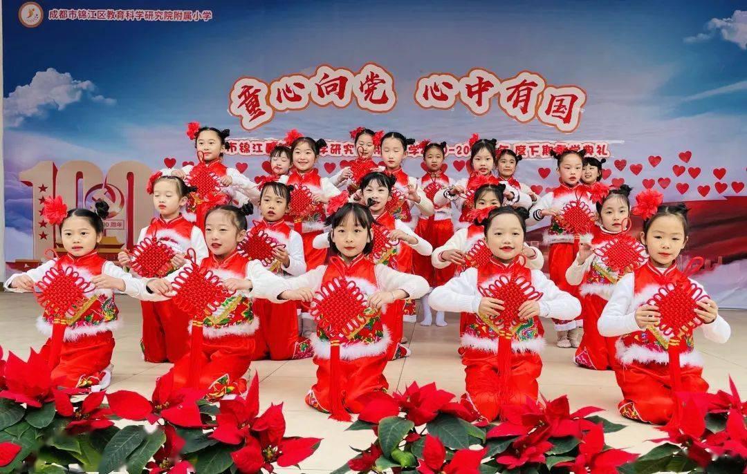 无户口女童难上学 民警倾心帮助解难题