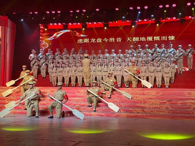 苏州河上“共享”《苏州河的早晨》,“半马苏河”读书会举办新书发布和分享会